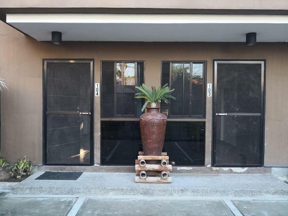 Anabelle Residence Dumaguete City Bagian luar foto